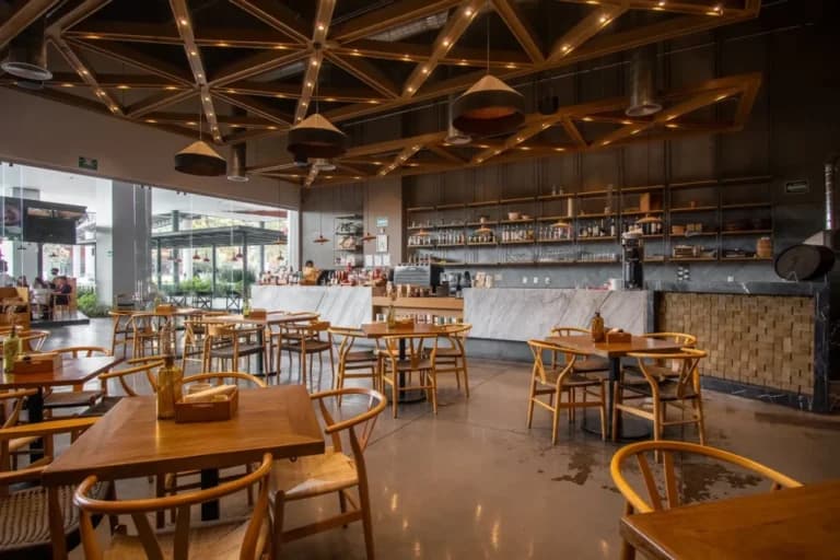 Dining room at Cotidiano Punto Sur in Guadalajara